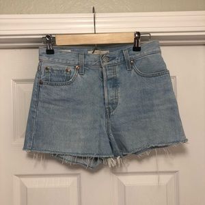 Levi’s Size 26 Wedgie Short (High Waist)